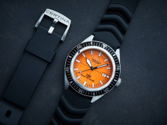 Additional strap