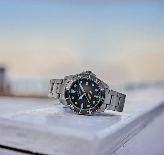 ds action titanium