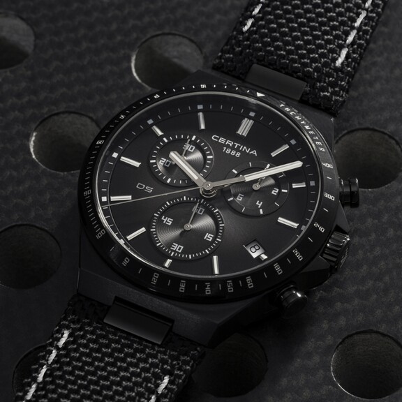 DS-7 Chrono black